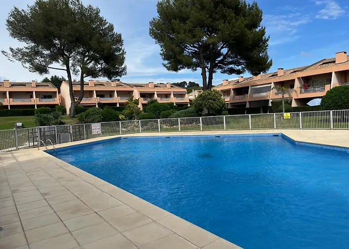 Appartement Le Pradet - Residence Piscine Tennis Bord De Mer - Bertrand Beatrice